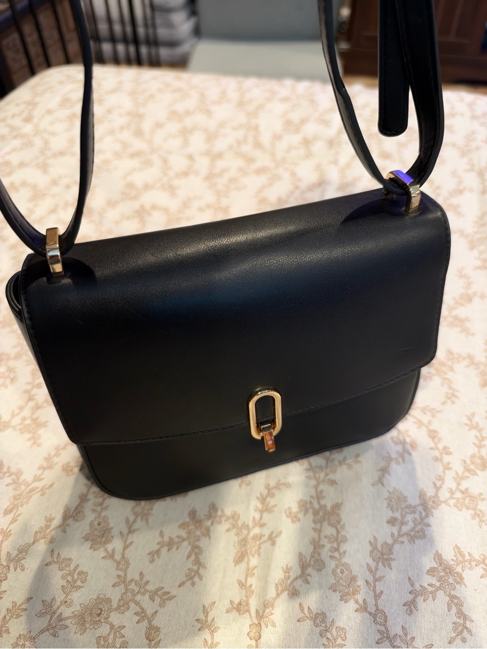 Black faux Leather Crossbody Bag with Gold Hardware turnlock